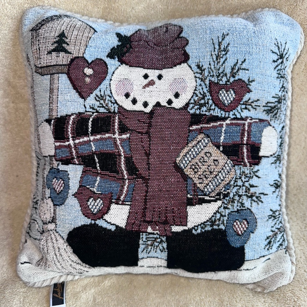 Vintage Fashion Brand Tapestey Winter Snowman Scene 12” Throw Pillow